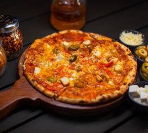 Paneer Capsicum Pizza