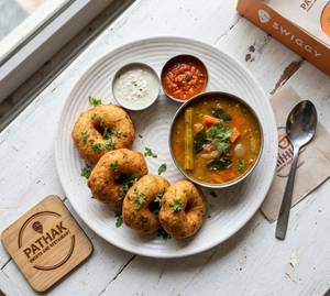 Sambhar Vada