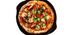 Butter Chicken Pizza