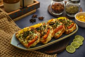 Supreme Cheese Garlic Bread