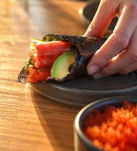 CALIFORNIA HANDROLL 3 PCS