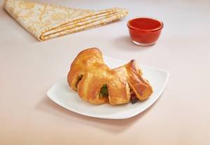 Chilli Paneer Puff