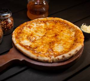 4 Chesse Pizza