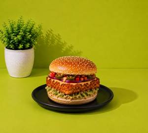Tandoori Spicy Paneer Burger