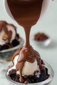 Nutella Crunch Sundae