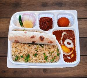 North Indian Combo 1 (Jeera Rice • Dal Makhani • 2 Phulkas • Gulab Jamun) 