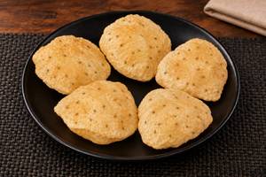 Namak Ajwain Poori (5pcs)