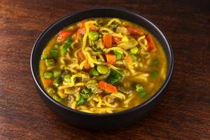 Vegetable Maggi (Serve one)