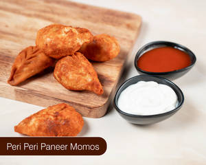 Peri Peri Paneer Momos (6 Pc)