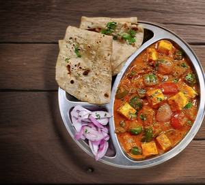 Kadai Paneer + 2 Butter Roti