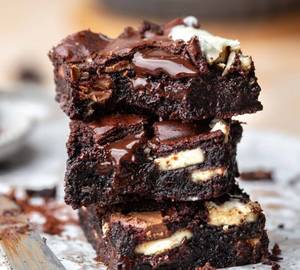 Triple Chocolate Brownie (4 Piece)
