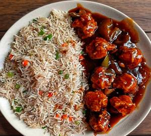 Fried Rice And Chilli Chicken