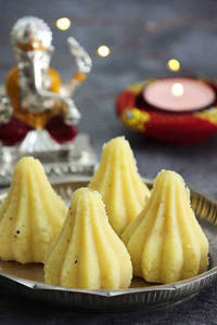 KHOYA MODAK
