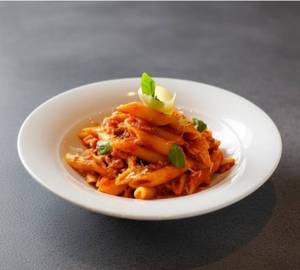 Red sauce penne