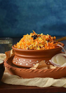 Hydrabadi Chicken Dum  Biriyani