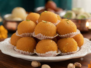 Kesar Ladoo