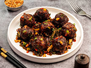 Veg Manchurian Dry (8 Pcs)