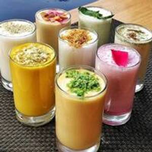 Anjeer Kaju Thickshake