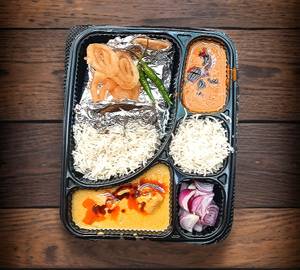 mini thali Royal Rajasthani Paneer Kaju Jlebi