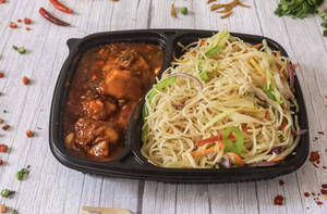 Chilly Paneer & Noodles