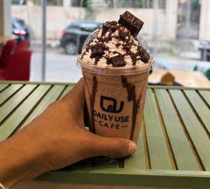 Chocolate cold coffee
