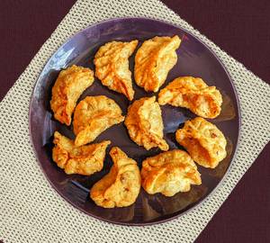 Veg. Fried Momos (6Pcs )