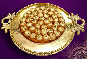 24kGold Motichoor Laddu (4 Pieces)