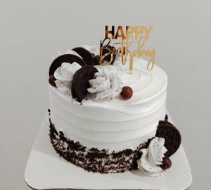 Happy Birthday Oreo Cream Cake