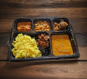 Chole, Potal Tarkari,Jeera Rice,Dal (Salat)