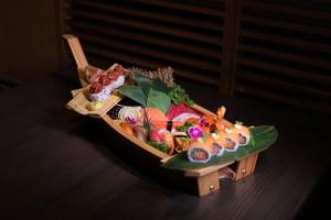 Kofuku Special Sushi and Sashimi Boat [ 30 Pcs ]