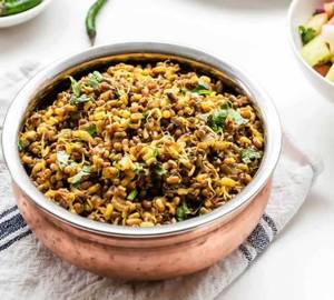 Matki Masala Fry (Serves 1)
