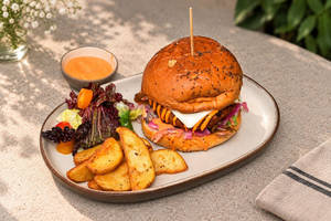 Breathe’s Nashville-style Juicy Lucy