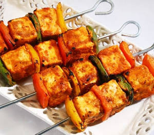 Paneer Tikka Shashlik (650ml Box)