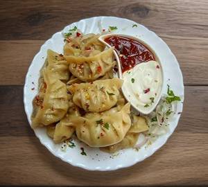 Veg Momo With Mayonnaise