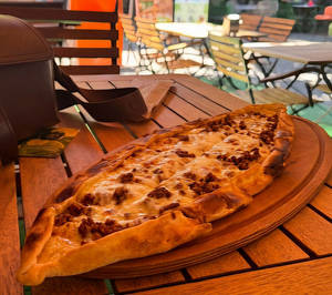 Chicken Keema Pide