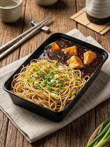 Paneer Meal Box With Noodles