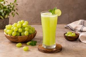 Pulpy Green Grapes Juice