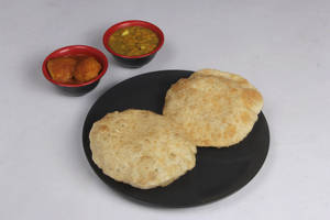 Koraishuti / Mater Kochuri ( 3 Pcs) With Aloor Dum Or Cholar Dal
