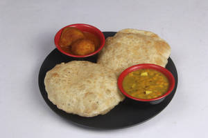 Luchi ( 4pcs Poori ) With Aloo Dum / Cholar Dal