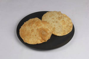 Radha Ballavi / Stuffed Puri ( 2 Pcs )