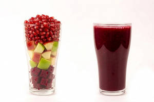 Beetroot.pear & Pomegranate Juice