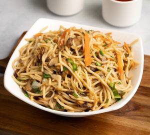 Veg Hakka Noodles