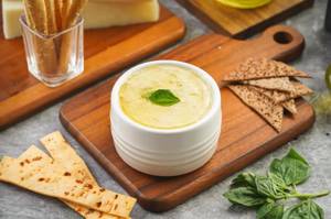 Basil Hummus