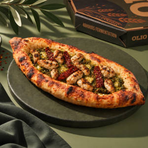 Pesto Chicken Garlic Bread