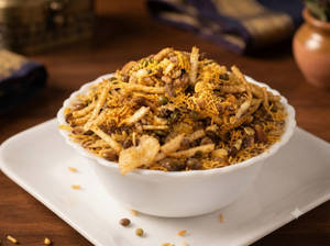 Dal Moth 200 Gm