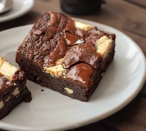 Triple Chocolate Brownie [1 Piece]