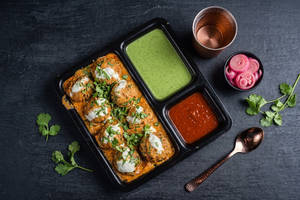 Veg Tandoori Momos (8 Pcs)