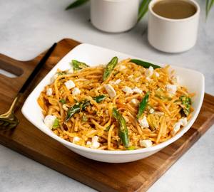 Chilli Garlic Paneer Noodles