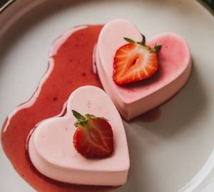 Rose Milk Panna Cotta [1 Piece]