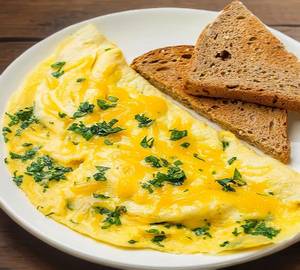 Double Egg Omelette With Bread (2 Pieces)